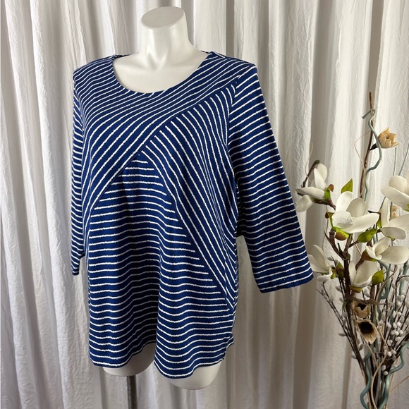 Kim Rogers Blue and White Striped Top - Picture 2 of 8
